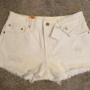 High waisted Levi shorts